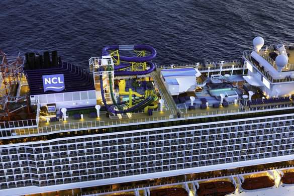 NCL Norwegian Escape Aqua Park 2.jpeg